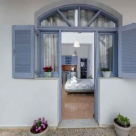 Hotel Santorininy 3*