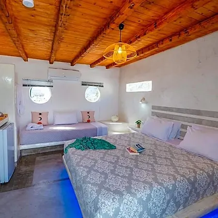 Santorininy فندق 3*