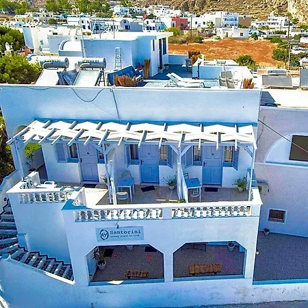 Santorininy بيريسا