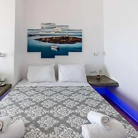 Santorininy 3* بيريسا